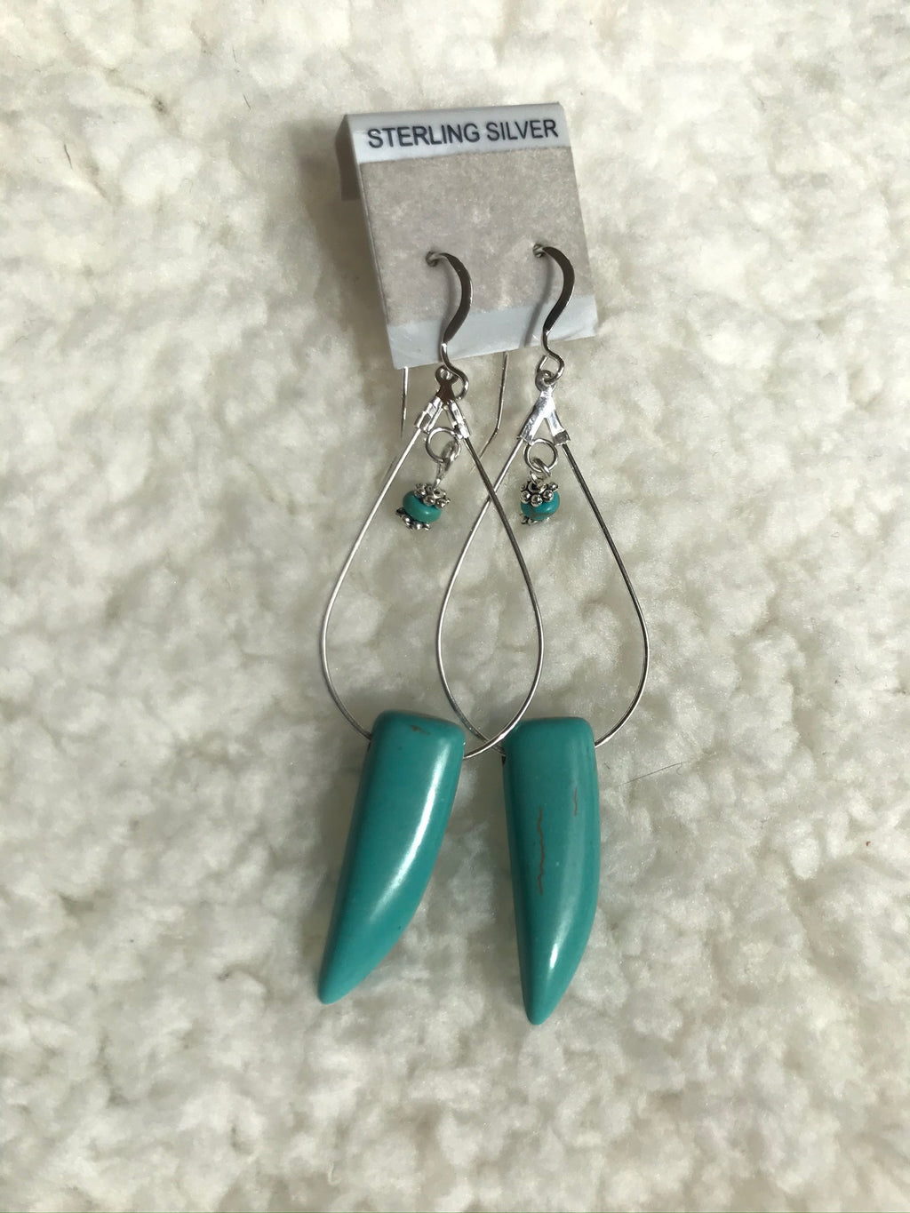 Turquoise tooth shaped earring