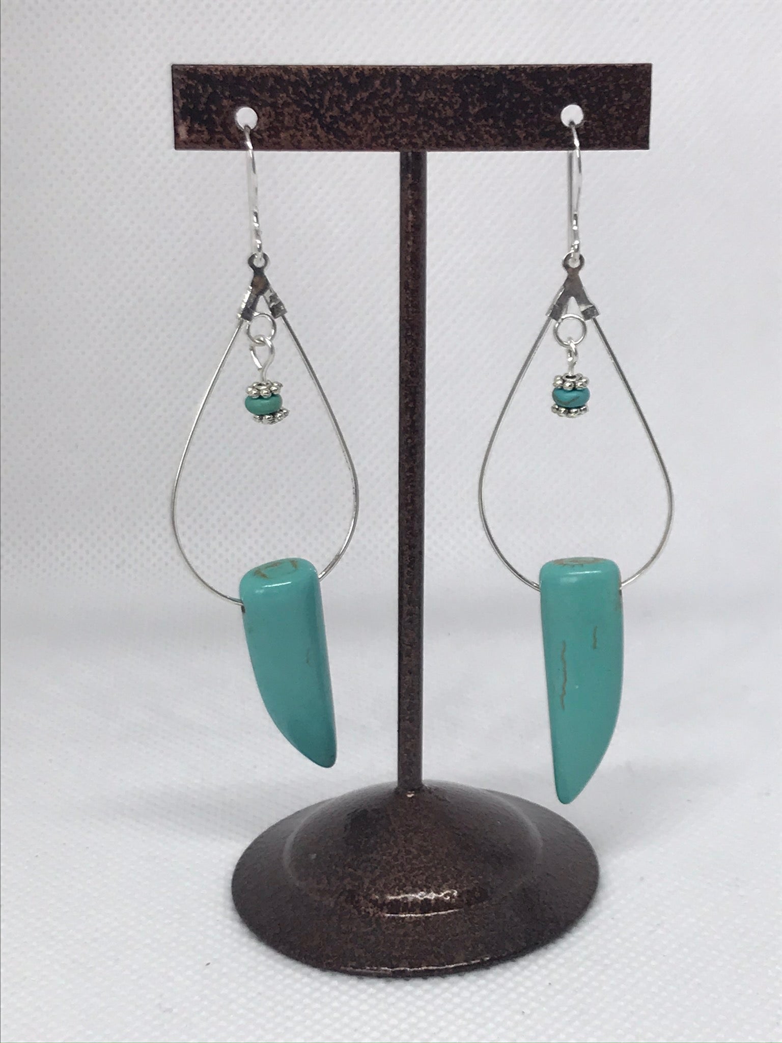 Turquoise tooth shaped earring
