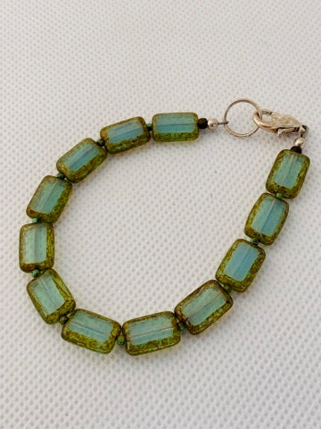 Bracelet - translucent light blue